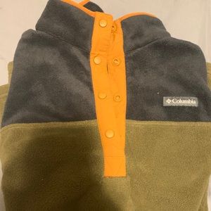 Columbia pullover